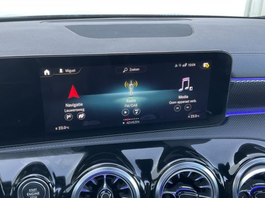 Mercedes CLA-Klasse 250 e PHEV Luxury Line Pano.dak Leer.Verw.Geheugen Plug-in Shooting Brake ActivLease financial lease
