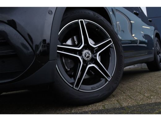 Mercedes GLA 180 AMG Line | Camera | Stoelverwarming | Cruise Control | Elektr. klep | PDC V/A | Navi ActivLease financial lease