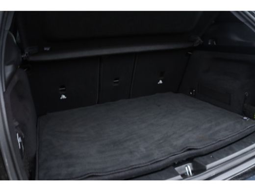 Mercedes GLA 180 AMG Line | Camera | Stoelverwarming | Cruise Control | Elektr. klep | PDC V/A | Navi ActivLease financial lease