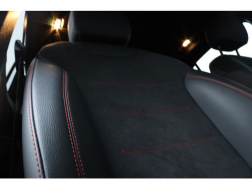 Mercedes GLA 180 AMG Line | Camera | Stoelverwarming | Cruise Control | Elektr. klep | PDC V/A | Navi ActivLease financial lease