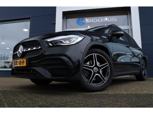 Mercedes GLA 180 AMG Line | Camera | Stoelverwarming | Cruise Control | Elektr. klep | PDC V/A | Navi ActivLease financial lease