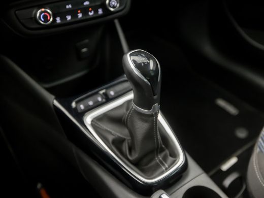 Opel Crossland X 1.2 Sport (APPLE CARPLAY, CRUISE, AIRCO, GETINT GLAS, LED, SPORTSTOELEN, LM VELGEN, NIEUWE APK, N... ActivLease financial lease