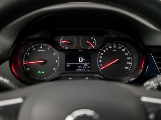 Opel Crossland X 1.2 Sport (APPLE CARPLAY, CRUISE, AIRCO, GETINT GLAS, LED, SPORTSTOELEN, LM VELGEN, NIEUWE APK, N... ActivLease financial lease