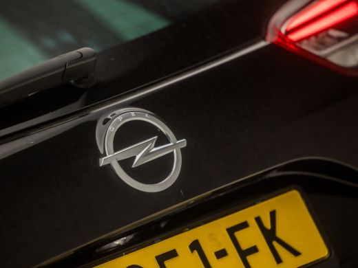 Opel Crossland X 1.2 Sport (APPLE CARPLAY, CRUISE, AIRCO, GETINT GLAS, LED, SPORTSTOELEN, LM VELGEN, NIEUWE APK, N... ActivLease financial lease