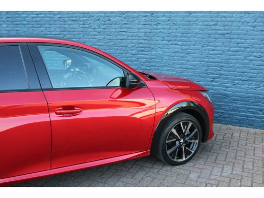 Peugeot 208 Peugeot 5drs 1.2 PureTech 100pk GT Pack | Navigatie | Stoelverwarming | Alcantara | Camera | Blac... ActivLease financial lease