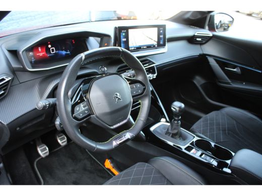 Peugeot 208 Peugeot 5drs 1.2 PureTech 100pk GT Pack | Navigatie | Stoelverwarming | Alcantara | Camera | Blac... ActivLease financial lease