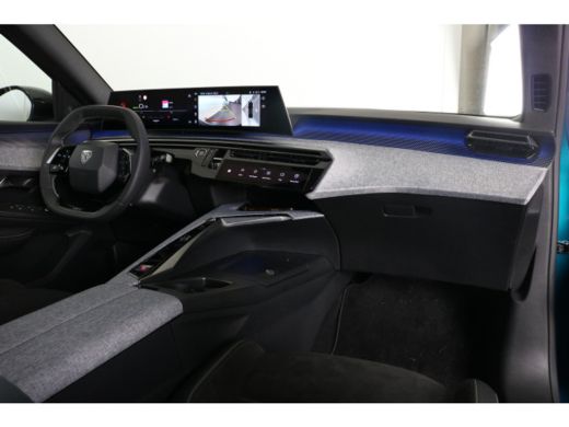 Peugeot E-5008 Peugeot GT 73 kWh 214 | Warmtepomp | Navi | Camera | Verwarmde stoelen en stuur | LED Koplampen |... ActivLease financial lease