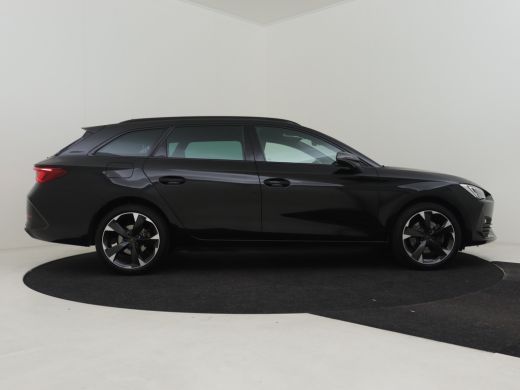 Seat Leon Sportstourer 1.4 e-Hybrid VZ Performance 245pk | Cruise control | Navigatie | Led koplampen | Parkeersensoren ... ActivLease financial lease