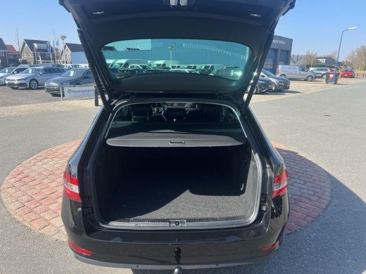 Skoda Superb Combi 1.4 TSI iV Business Edition Plus | PHEV | Leder | Trekhaak | A. cam | Privacy glas | ActivLease financial lease