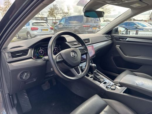 Skoda Superb Combi 1.4 TSI iV Business Edition | PHEV | 218Pk | Leder | Pano | A.Camera | ActivLease financial lease
