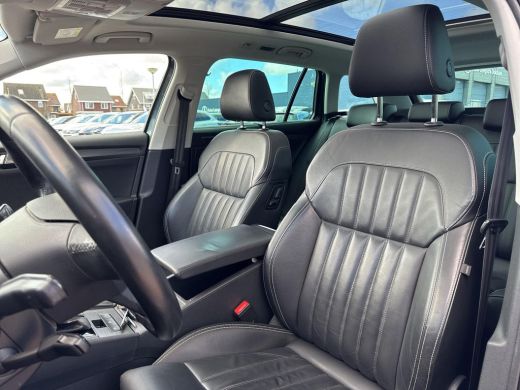 Skoda Superb Combi 1.4 TSI iV Business Edition | PHEV | 218Pk | Leder | Pano | A.Camera | ActivLease financial lease