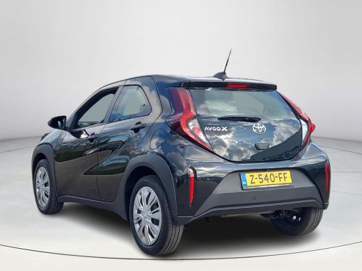 Toyota Aygo X 1.0 VVT-i MT Play | Apple CarPlay / Android Auto | Rijklaarprijs incl. garantie | ActivLease financial lease