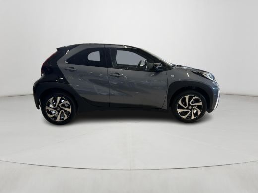 Toyota Aygo X 1.0 VVT-i MT Pulse ActivLease financial lease