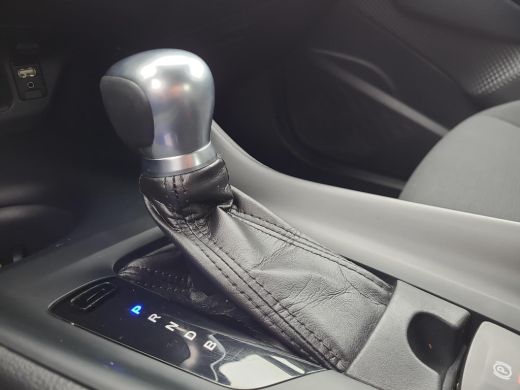 Toyota C-HR 1.8 Hybrid Dynamic | Navigatie | Adaptive Cruise | Rijklaarprijs incl. garantie | ActivLease financial lease