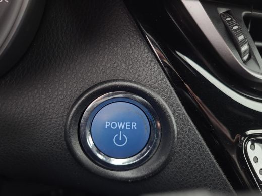Toyota C-HR 1.8 Hybrid Dynamic | Navigatie | Adaptive Cruise | Rijklaarprijs incl. garantie | ActivLease financial lease