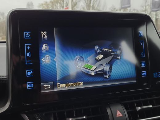 Toyota C-HR 1.8 Hybrid Dynamic | Navigatie | Adaptive Cruise | Rijklaarprijs incl. garantie | ActivLease financial lease