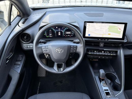 Toyota C-HR 2.0 Hybrid 200 Dynamic **DODEHOEK DETECTIE/ STOEL EN STUURWIELVERWARMING/ ADAPTIEF CRUISE CONTROL** ActivLease financial lease