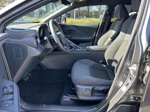 Toyota C-HR 2.0 Plug-in Hybrid 220 First Edition ActivLease financial lease