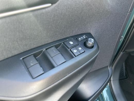 Toyota Yaris 1.5 Hybrid 115 Dynamic ActivLease financial lease