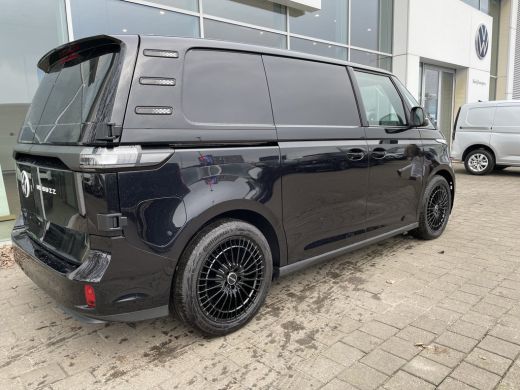 Volkswagen ID. Buzz Cargo Black edition 77 kWh | 204 Pk | Achterdeuren | App Connect | Camera | PDC ActivLease financial lease