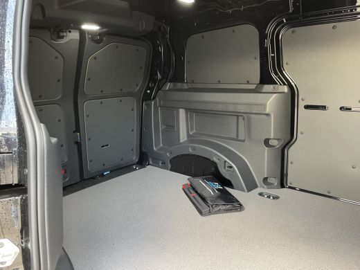 Volkswagen ID. Buzz Cargo Black edition 77 kWh | 204 Pk | Achterdeuren | App Connect | Camera | PDC ActivLease financial lease
