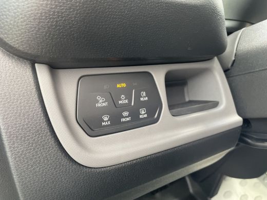 Volkswagen ID. Buzz Cargo Black edition 77 kWh | 204 Pk | Achterdeuren | App Connect | Camera | PDC ActivLease financial lease