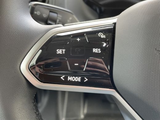 Volkswagen ID. Buzz Cargo Black edition 77 kWh | 204 Pk | Achterdeuren | App Connect | Camera | PDC ActivLease financial lease