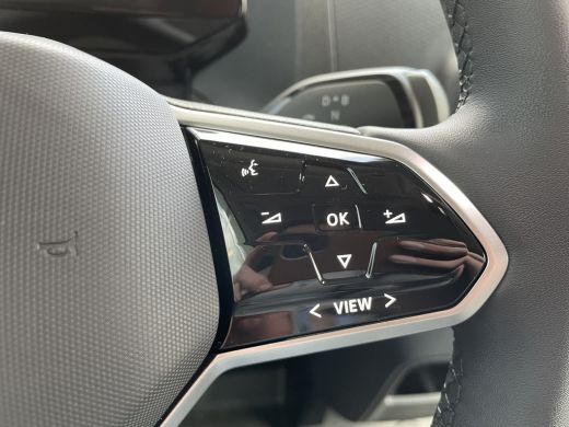 Volkswagen ID. Buzz Cargo Black edition 77 kWh | 204 Pk | Achterdeuren | App Connect | Camera | PDC ActivLease financial lease