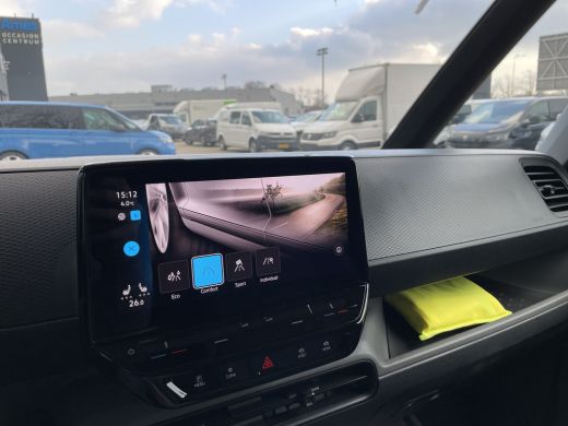 Volkswagen ID. Buzz Cargo Black edition 77 kWh | 204 Pk | Achterdeuren | App Connect | Camera | PDC ActivLease financial lease