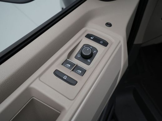 Volkswagen Multivan 1.4 eHybrid 218pk L2H1 Style DSG Navigatie Leder Camera El. Schuifdeuren ActivLease financial lease