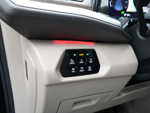 Volkswagen Multivan 1.4 eHybrid 218pk L2H1 Style DSG Navigatie Leder Camera El. Schuifdeuren ActivLease financial lease