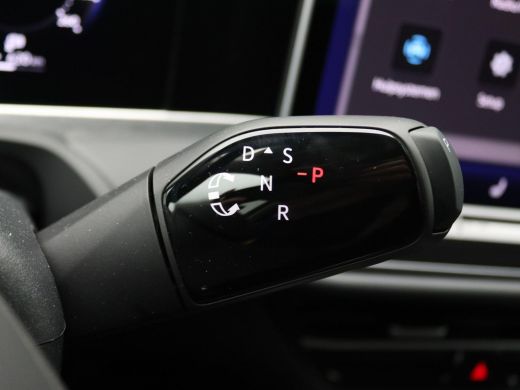 Volkswagen Passat Variant 1.5 eTSI Elegance Business 150PK DSG Adaptieve Cruise Controle, Head-Up Display, Side Ass... ActivLease financial lease