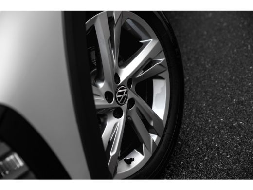 Volkswagen Taigo Volkswagen 1.0 TSI R-Line Business ActivLease financial lease
