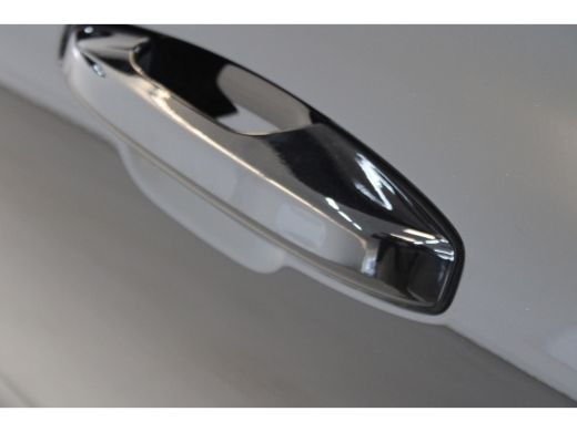 Volvo  V60 Volvo T6 350PK AWD Plus Dark | Keyless Entry | 19'' | Getint Glas ActivLease financial lease