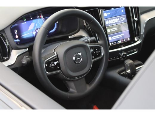 Volvo  V60 Volvo T6 350PK AWD Plus Dark | Keyless Entry | 19'' | Getint Glas ActivLease financial lease