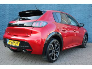 Peugeot 208 Peugeot 5drs 1.2 PureTech 100pk GT Pack | Navigatie | Stoelverwarming | Alcantara | Camera | Blac...
