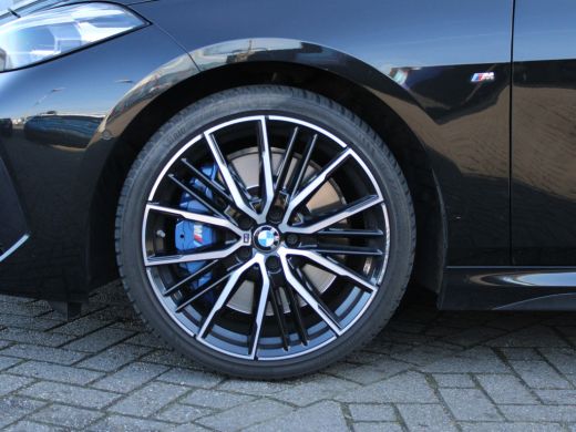 BMW 2 Serie Gran Coupé 218i High Executive NL AUTO | PANO | LEDER | STUURWIELVERW | CAMERA | ActivLease financial lease
