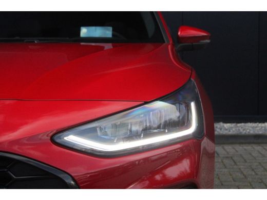 Ford Focus Wagon 1.0 Hybrid ST Line X | MATRIX LED | FULL OPTIONS | PANORAMADAK | HEAD-UP ActivLease financial lease