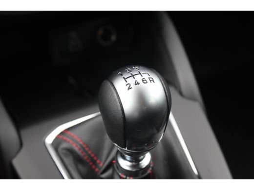 Ford Focus Wagon 1.0 Hybrid ST Line X | MATRIX LED | PANORAMADAK | HEAD-UP | FULL OPTIONS ActivLease financial lease