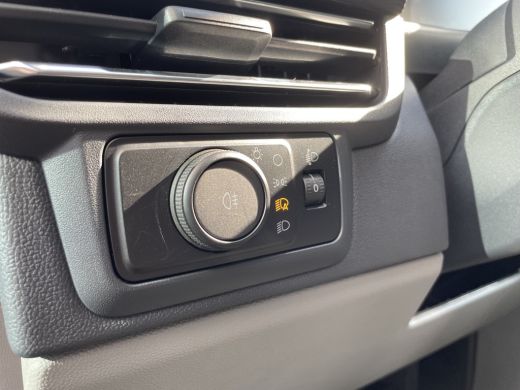 Ford Transit Custom 300 2.0 TDCI L2H1 Limited 150PK hand ActivLease financial lease