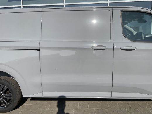 Ford Transit Custom 300 2.0 TDCI L2H1 Limited 150PK handgeschakeld ActivLease financial lease