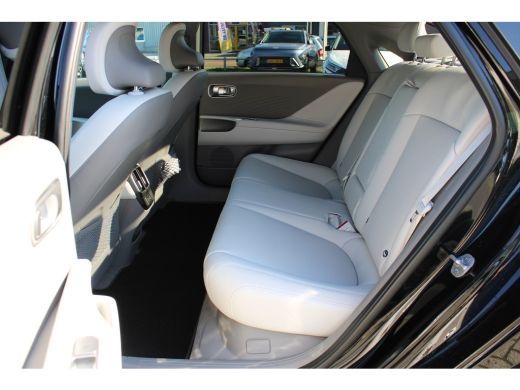Hyundai IONIQ 6 Lounge AWD 77 kWh | DEMO auto | Wit interieur | Stoel verwarming / ventilatie | Airco | 360 grade... ActivLease financial lease