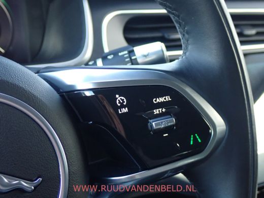 Jaguar I-PACE EV320 90kWh 89%SOH LED/CAMERA'S/DAB/CARPLAY ActivLease financial lease