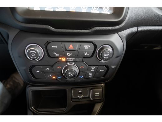 Jeep Renegade Jeep 1.5T e-Hybrid Altitude Automaat | Winter Pakket | Tech Pack | 19 Inch Lichtmetaal | Navigati... ActivLease financial lease
