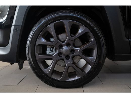 Jeep Renegade Jeep 1.5T e-Hybrid Altitude Automaat | Winter Pakket | Tech Pack | 19 Inch Lichtmetaal | Navigati... ActivLease financial lease