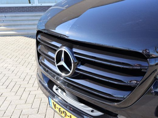 Mercedes Sprinter 319 CDI 190 PK AUT9 L2H2 + 18 INCH | LED | APPLE CARPLAY | SIDEBARS | CAMERA | ADAPTIVE CRUISE ActivLease financial lease