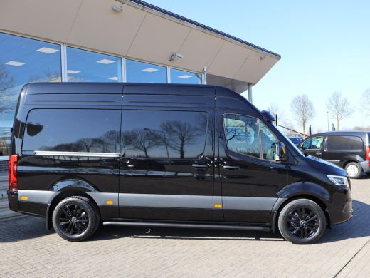 Mercedes Sprinter 319 CDI 190 PK AUT9 L2H2 + 18 INCH | LED | APPLE CARPLAY | SIDEBARS | CAMERA | ADAPTIVE CRUISE ActivLease financial lease