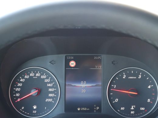 Mercedes Sprinter 319 CDI 190 PK AUT9 L2H2 + 18 INCH | LED | APPLE CARPLAY | SIDEBARS | CAMERA | ADAPTIVE CRUISE ActivLease financial lease