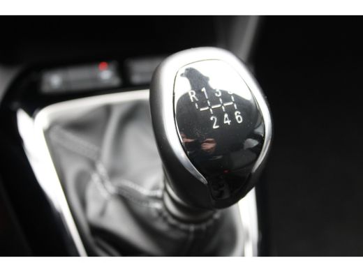 Opel Corsa 1.2 Level 3 ActivLease financial lease