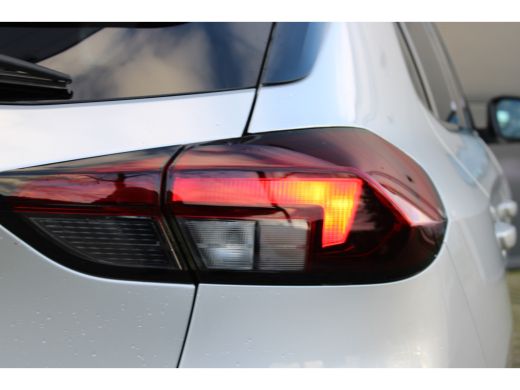 Opel Corsa 1.2 Level 3 ActivLease financial lease